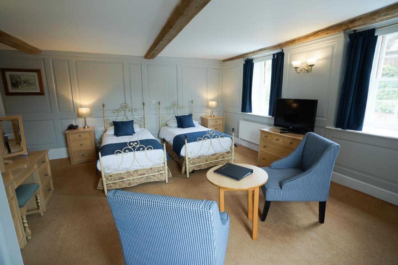 Waveney House Hotel Бекълс Екстериор снимка