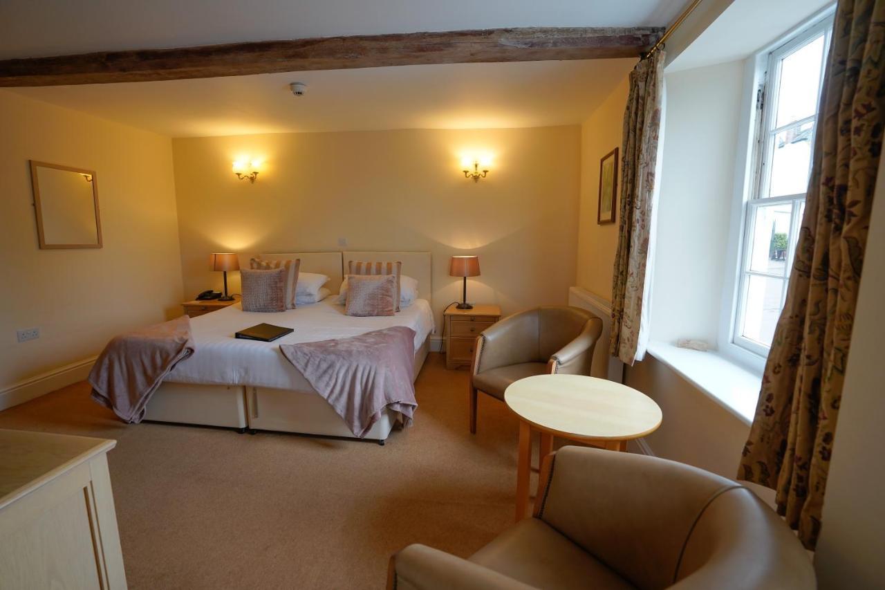 Waveney House Hotel Бекълс Екстериор снимка