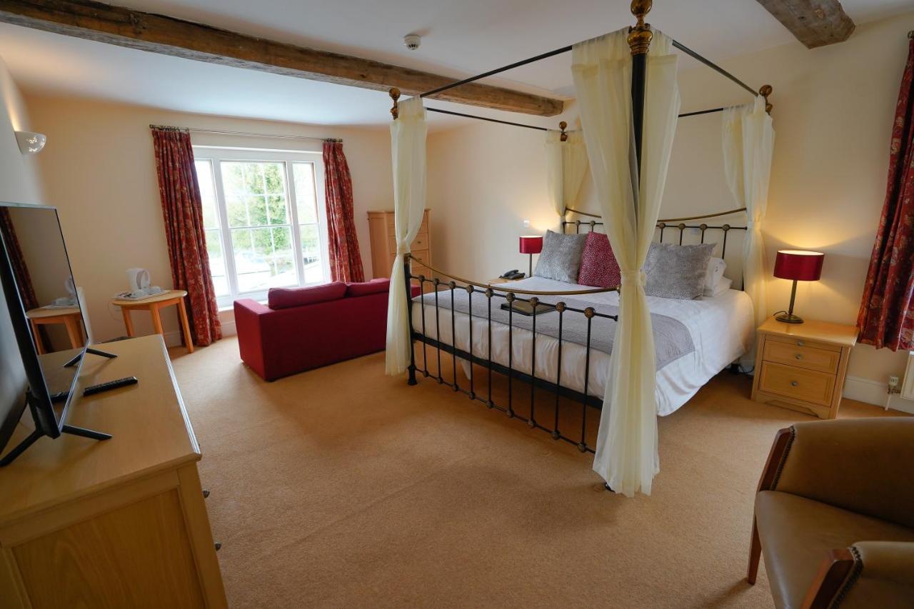 Waveney House Hotel Бекълс Екстериор снимка