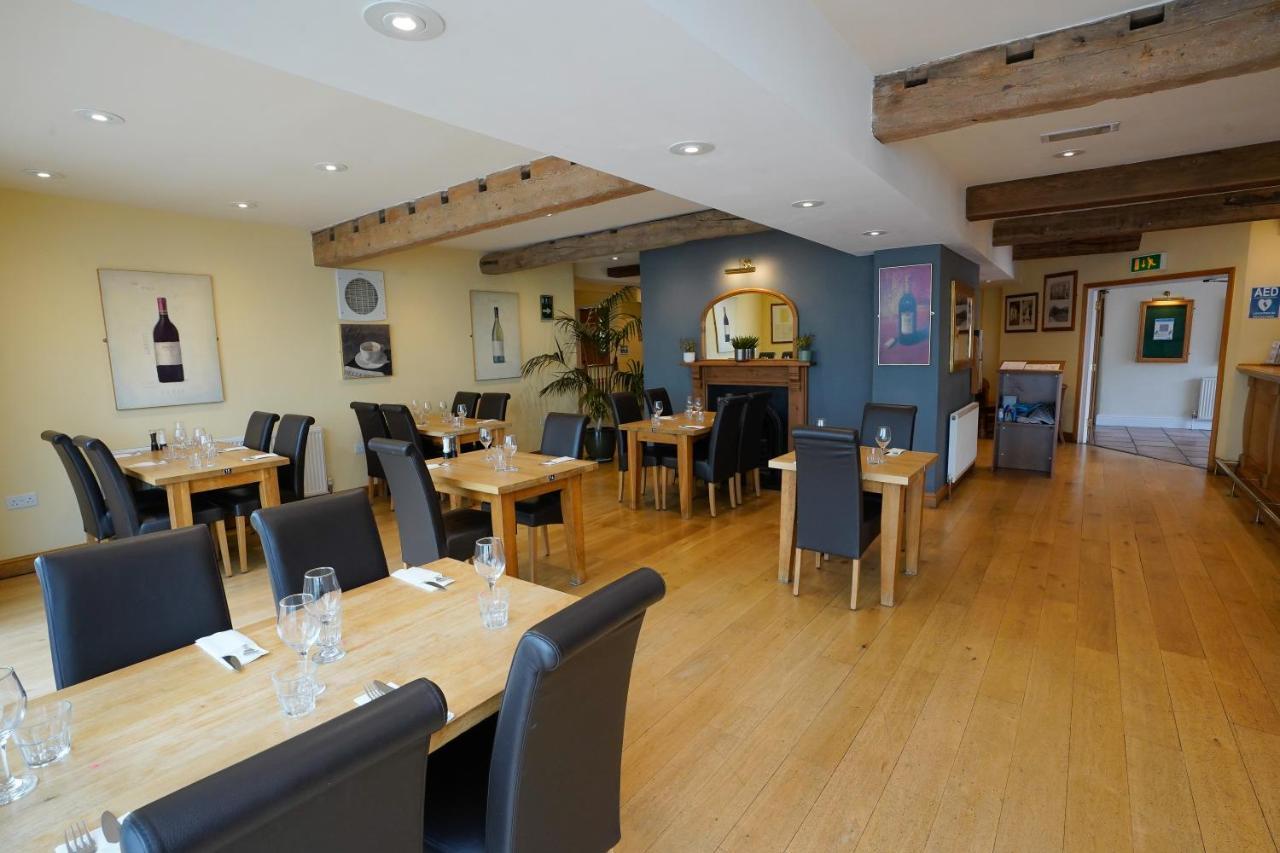 Waveney House Hotel Бекълс Екстериор снимка