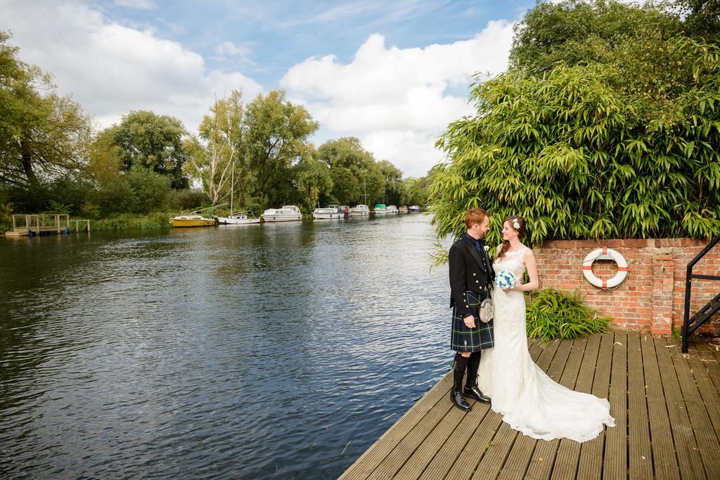 Waveney House Hotel Бекълс Екстериор снимка
