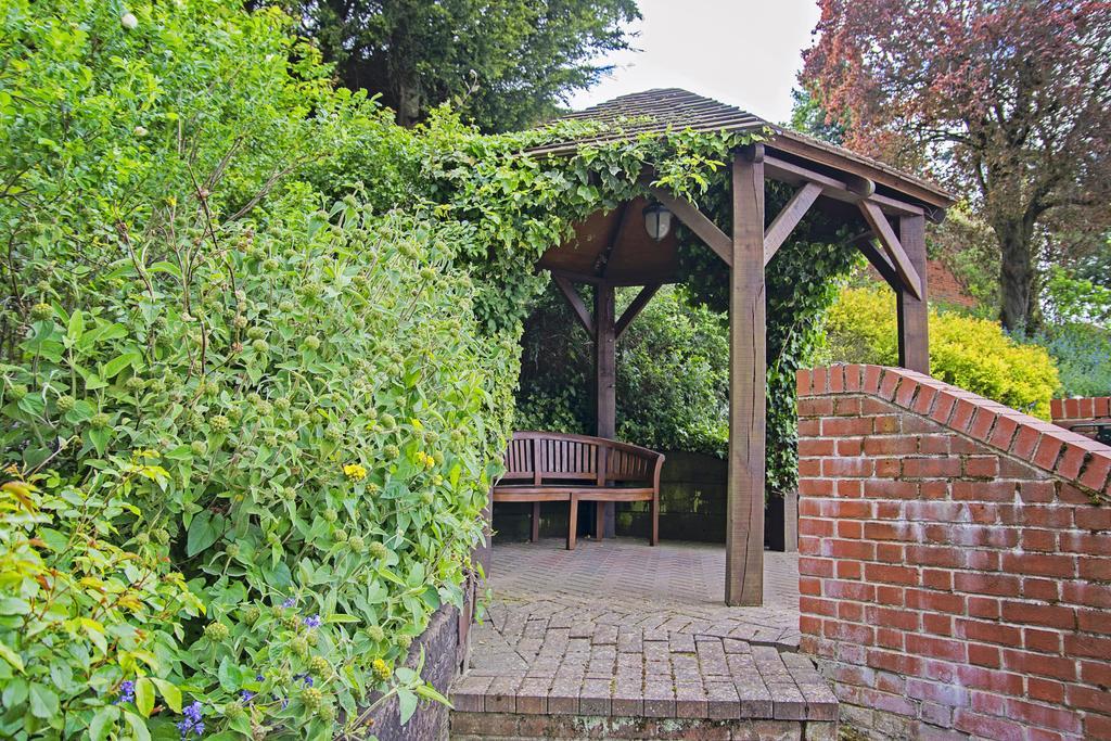 Waveney House Hotel Бекълс Екстериор снимка