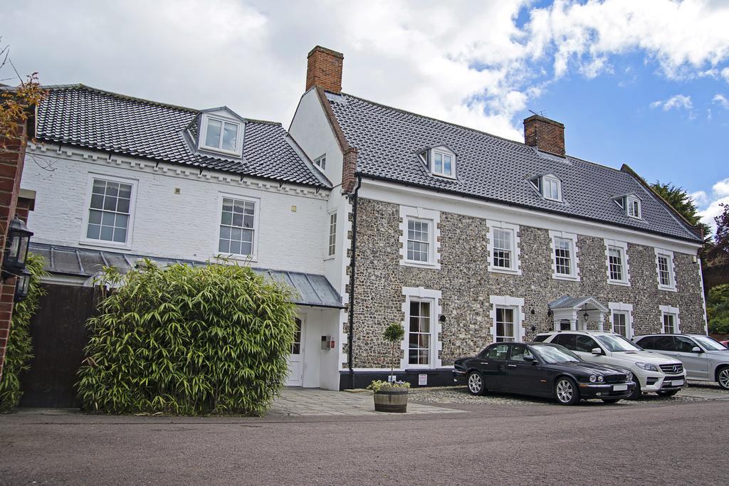 Waveney House Hotel Бекълс Екстериор снимка