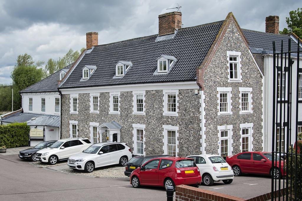 Waveney House Hotel Бекълс Екстериор снимка